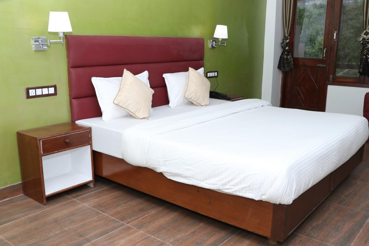 Hotel Green Tara Manāli Eksteriør billede