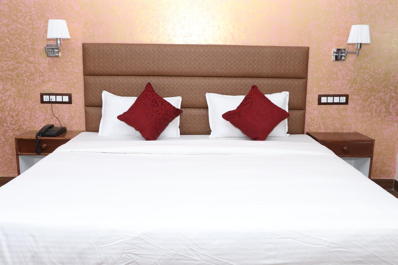 Hotel Green Tara Manāli Eksteriør billede