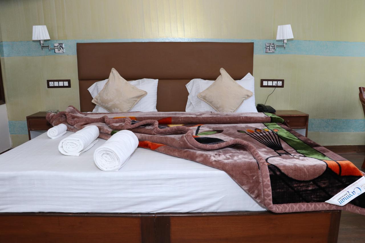 Hotel Green Tara Manāli Eksteriør billede